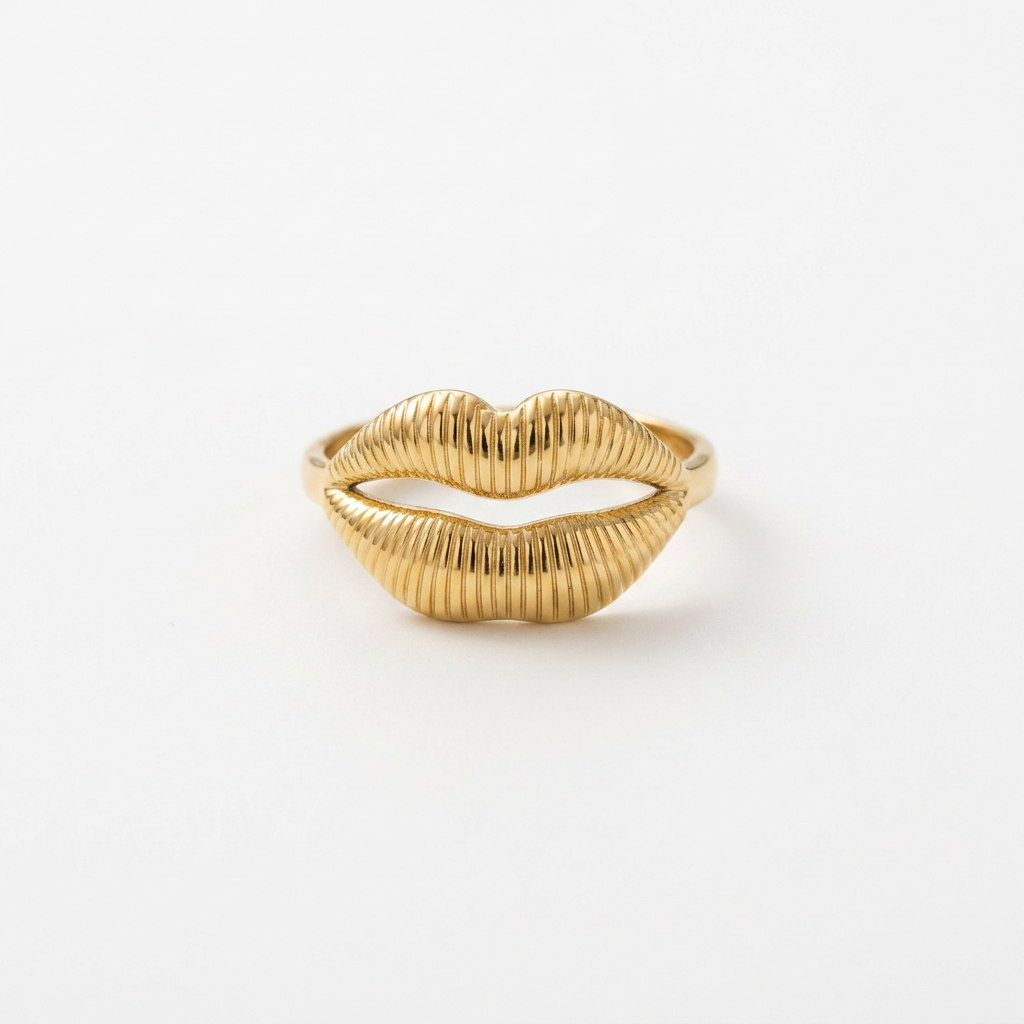 Lips Gold Ring