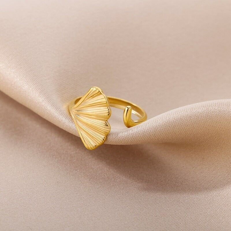 Boho Ginkgo Leaf Ring, 18K Gold Ginkgo Ring, Dainty Minimalist