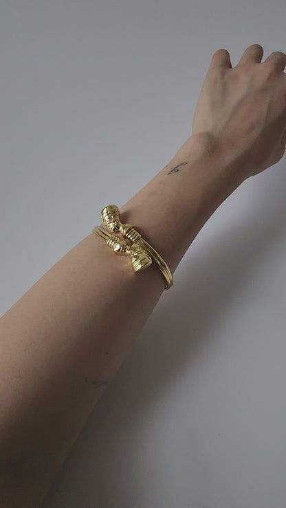 18K Gold Egyptian Nefertiti Bangle Bracelet Ancient Queen Womens Jewelry