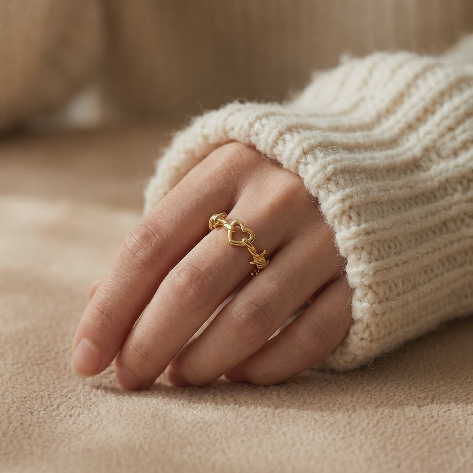 Thorn Heart Gold Ring