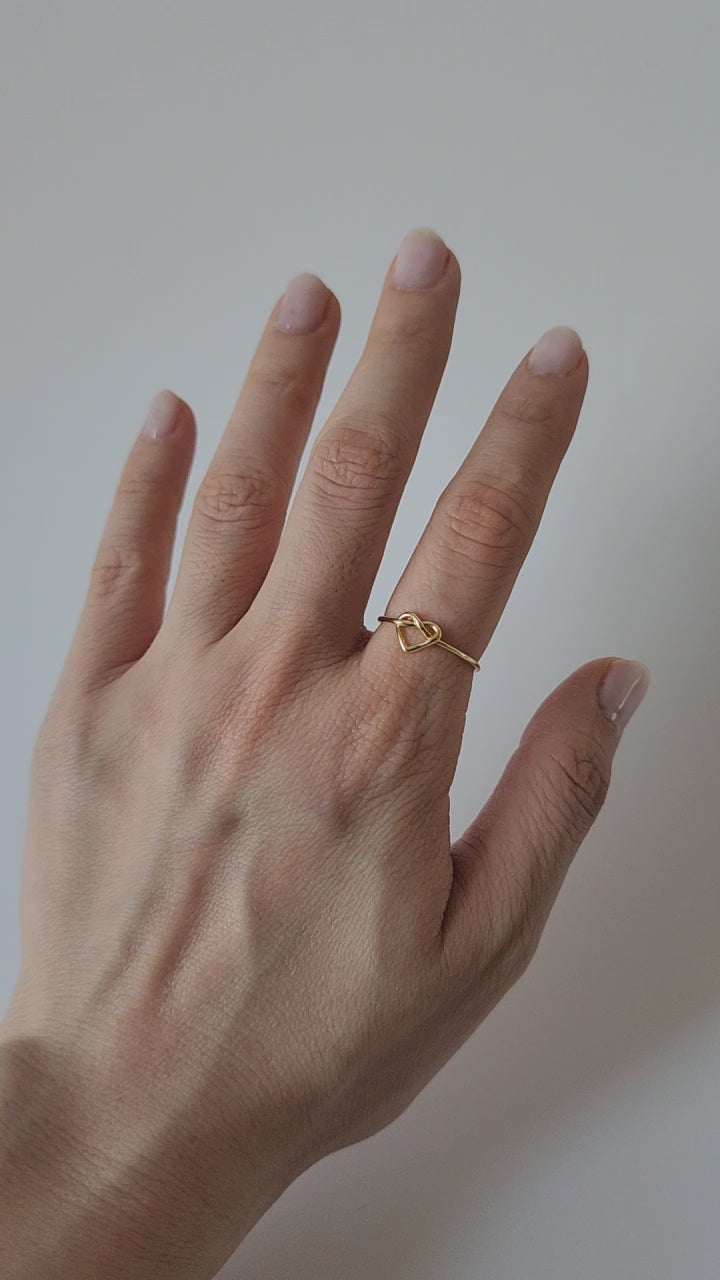 18K Gold Dainty Heart Wire Ring for Women, Adjustable Minimalist Thin Open Band