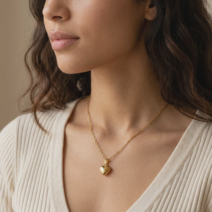 Minimal Heart Gold Necklace