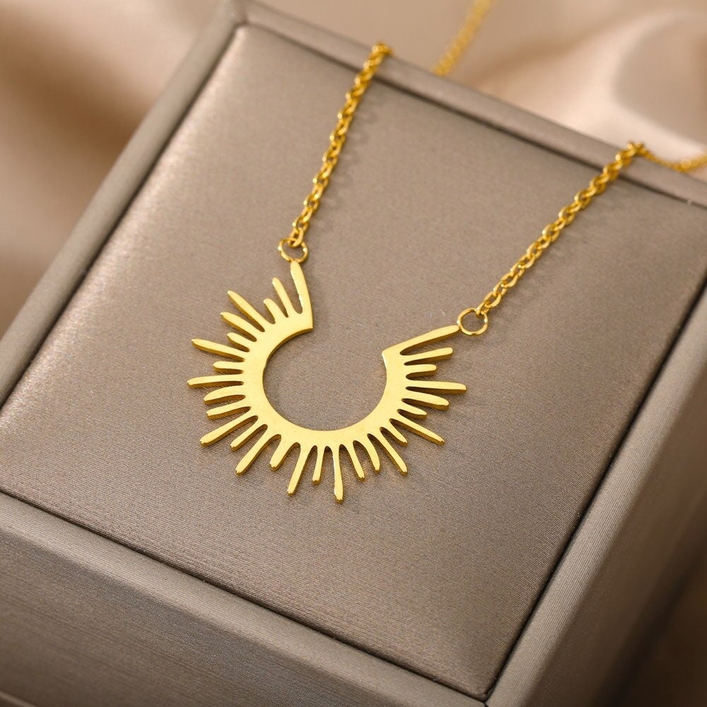 Gothic Sun Charm, 18K Gold Sun Necklace, Gothic Sun Fashion Necklace for Women, Gift for Her