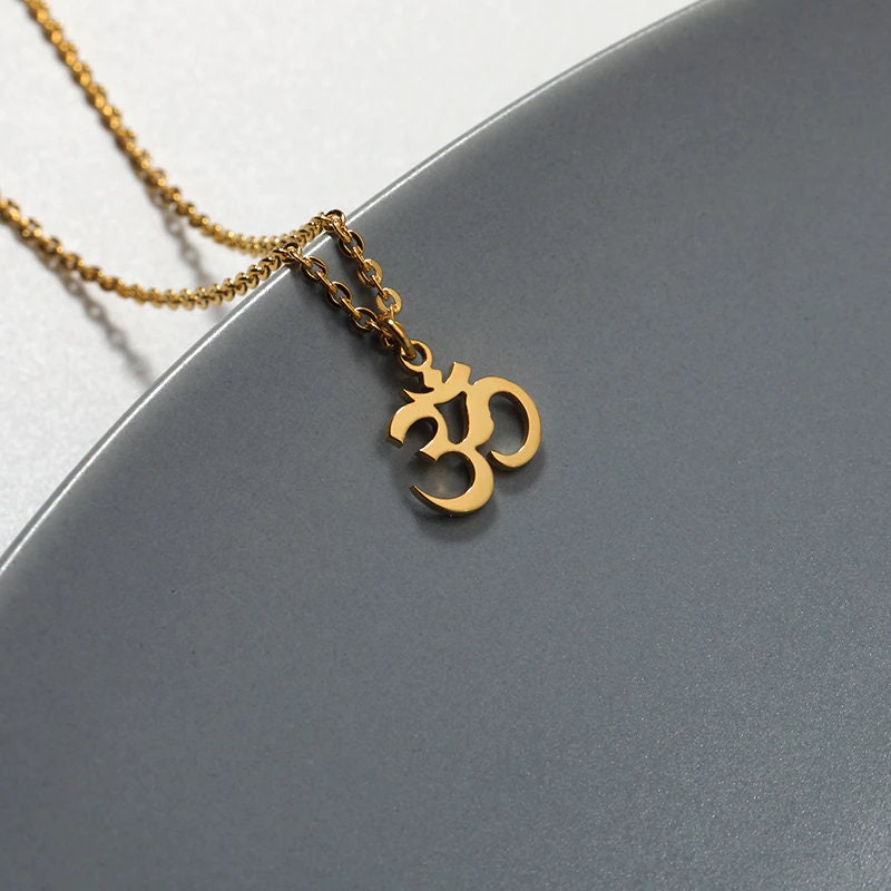 18K Gold Om Charm Pendant, Gold Om Necklace, Mantra Fashion Necklace for Women, Gift for Her