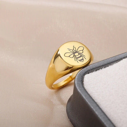 18K Gold Bee Ring, Dainty Bee Ring, Bee Signet Ring, Cute Bee Ring, Korean Fashion Ring for Women, Gift for Her