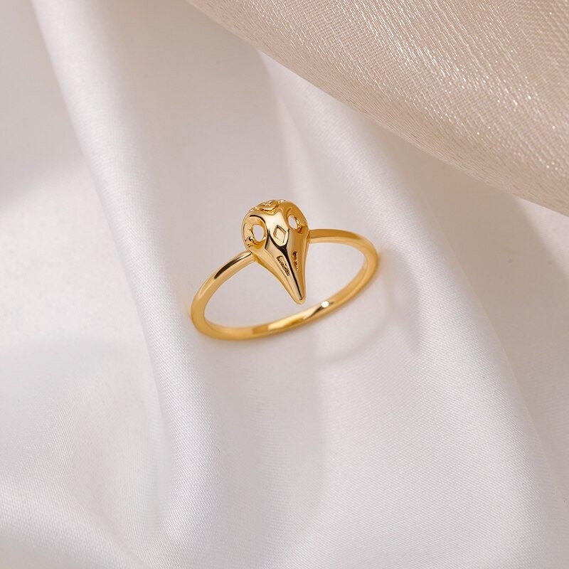 Gothic Skull Ring, 18K Gold Skull Ring, Punk Skull Ring, Vulture Skull Ring, Bird Skull Ring, Emo Skull Ring for Women, Gift for Her