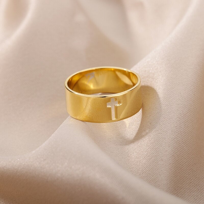 Dainty Cross Ring, 18K Gold Cross Ring, Gold Jesus Ring, Dainty Jesus Ring, Jesus Fashion Ring for Women, Gift for Her