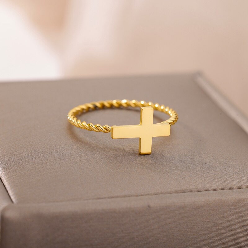 Gothic Cross Ring, Gothic Jesus Ring, 18K Gold Cross Ring, Dainty Cross Ring, Cross Ring for Women, Gift for Her