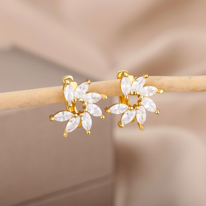 Flower Petal Earrings, Crystal Flower Earrings, 18K Gold Flower Earrings for Women, Gift for Her
