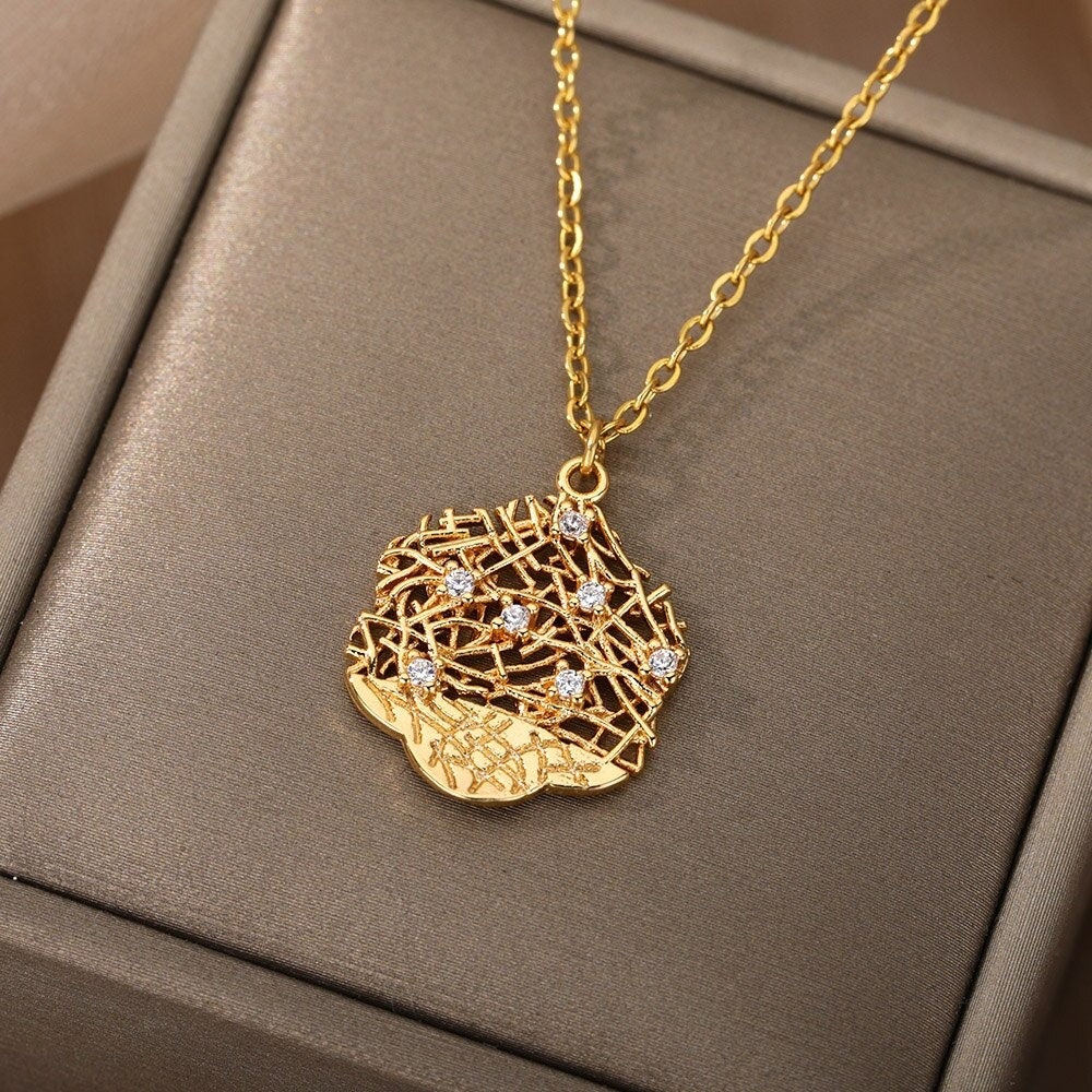 18K Gold Nest Charm, Gold Nest Necklace, Nature Fashion Necklace for Women, Gift for Her