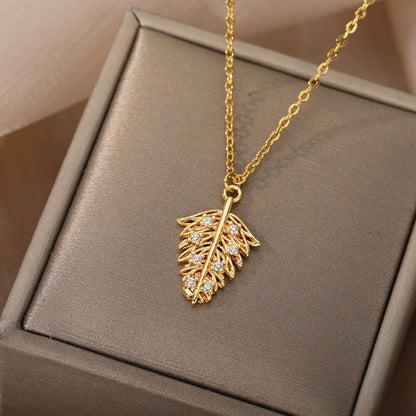 18K Gold Leaf Charm, Gold Leaf Necklace, Nature Fashion Necklace for Women, Gift for Her