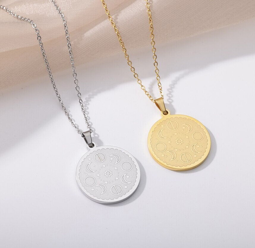 18K Gold Moon Medallion Charm, Gold Moon Necklace, Moon Phase Fashion Necklace for Women, Gift for Her