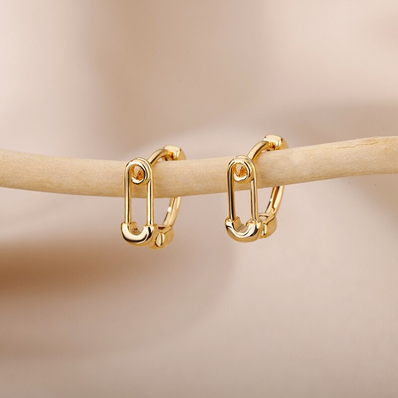 Paper Clip Earrings, 18K Gold Clip Earrings, Gold Hoop Earrings, Fashion Clip Earrings for Women, Gift for Her