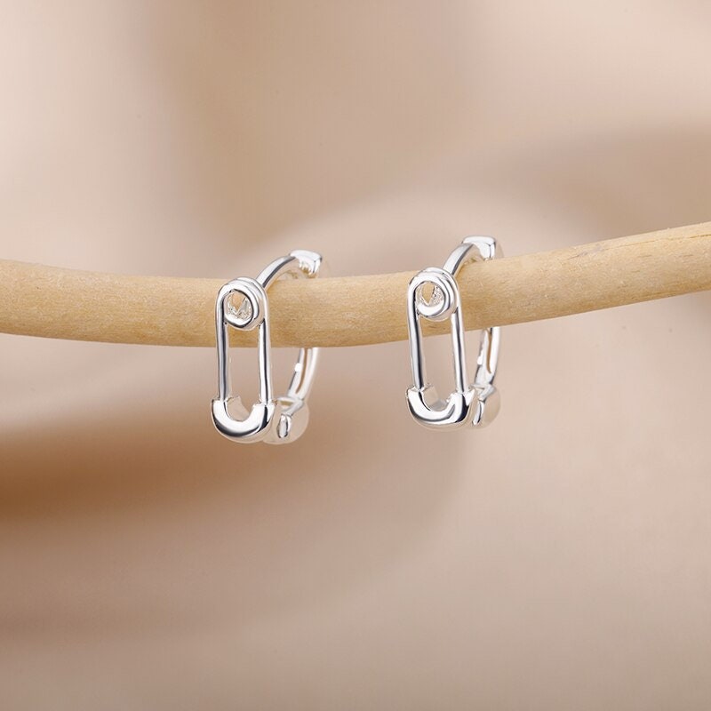 Paper Clip Earrings, 18K Gold Clip Earrings, Gold Hoop Earrings, Fashion Clip Earrings for Women, Gift for Her