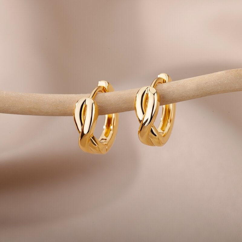 Twist Hoop Earrings, 18K Gold Twist Hoop Earrings, Punk Fashion for Women, Gift for Her