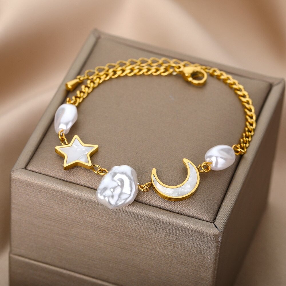 18K Gold Opal Bracelet, Good Moon Bracelet, Opal Moon Bracelet, Moon Bracelet for Women, Gift for Her