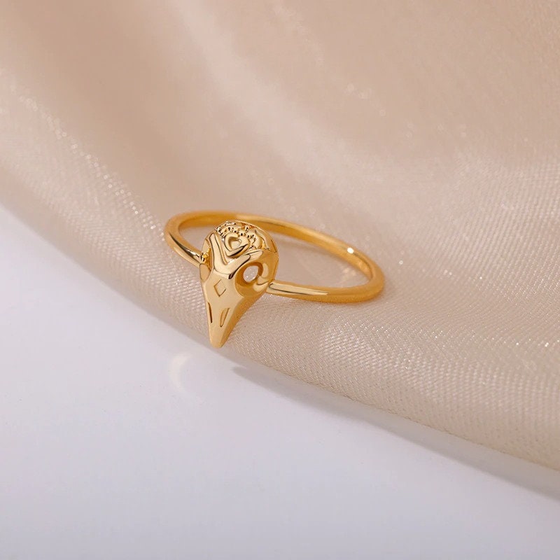 Gothic Skull Ring, 18K Gold Skull Ring, Punk Skull Ring, Vulture Skull Ring, Bird Skull Ring, Emo Skull Ring for Women, Gift for Her