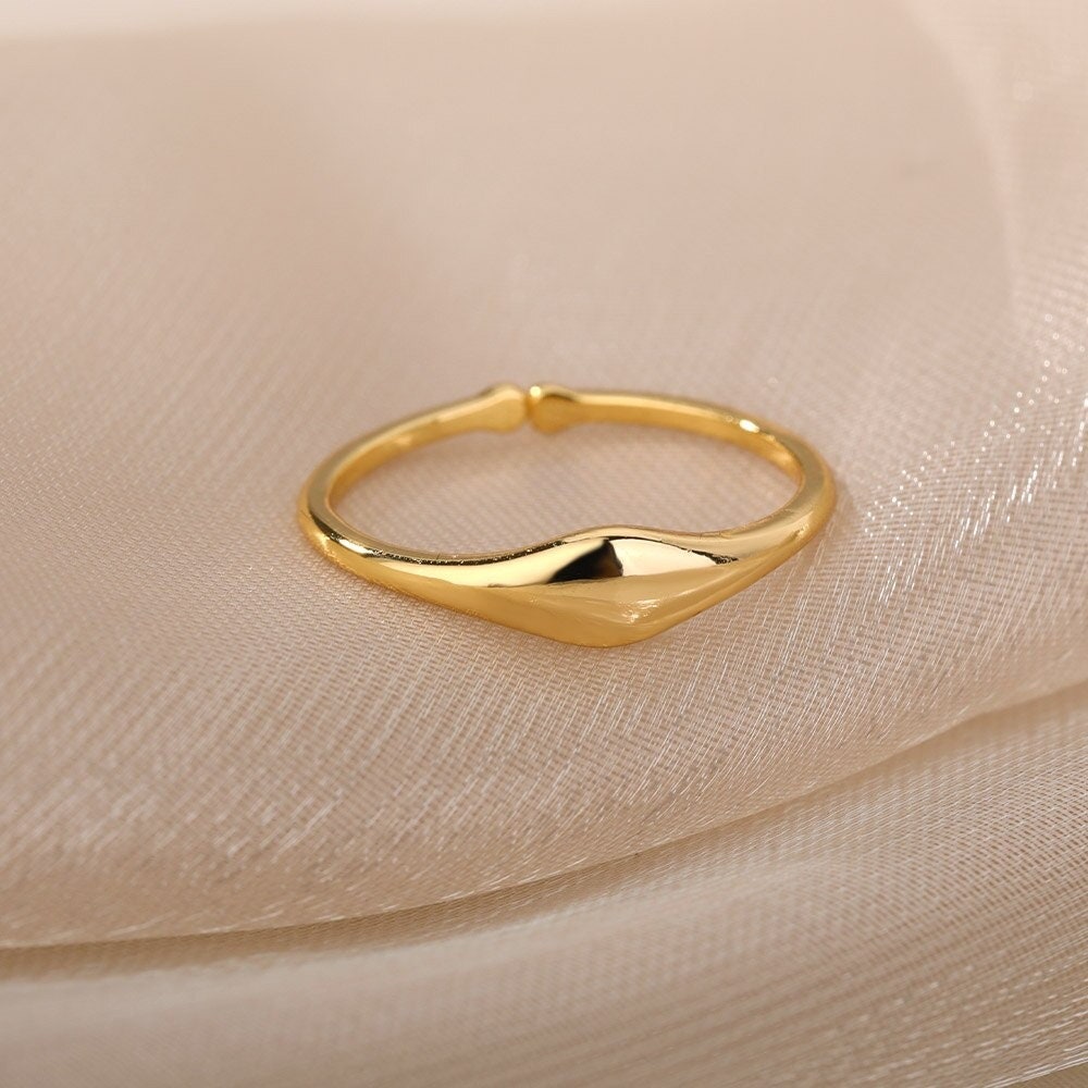 Dainty Ring, 18K Gold Dainty Ring, Minimalistic Ring, Gold Wrap Ring, Dainty Fashion Ring for Women, Gift for Her