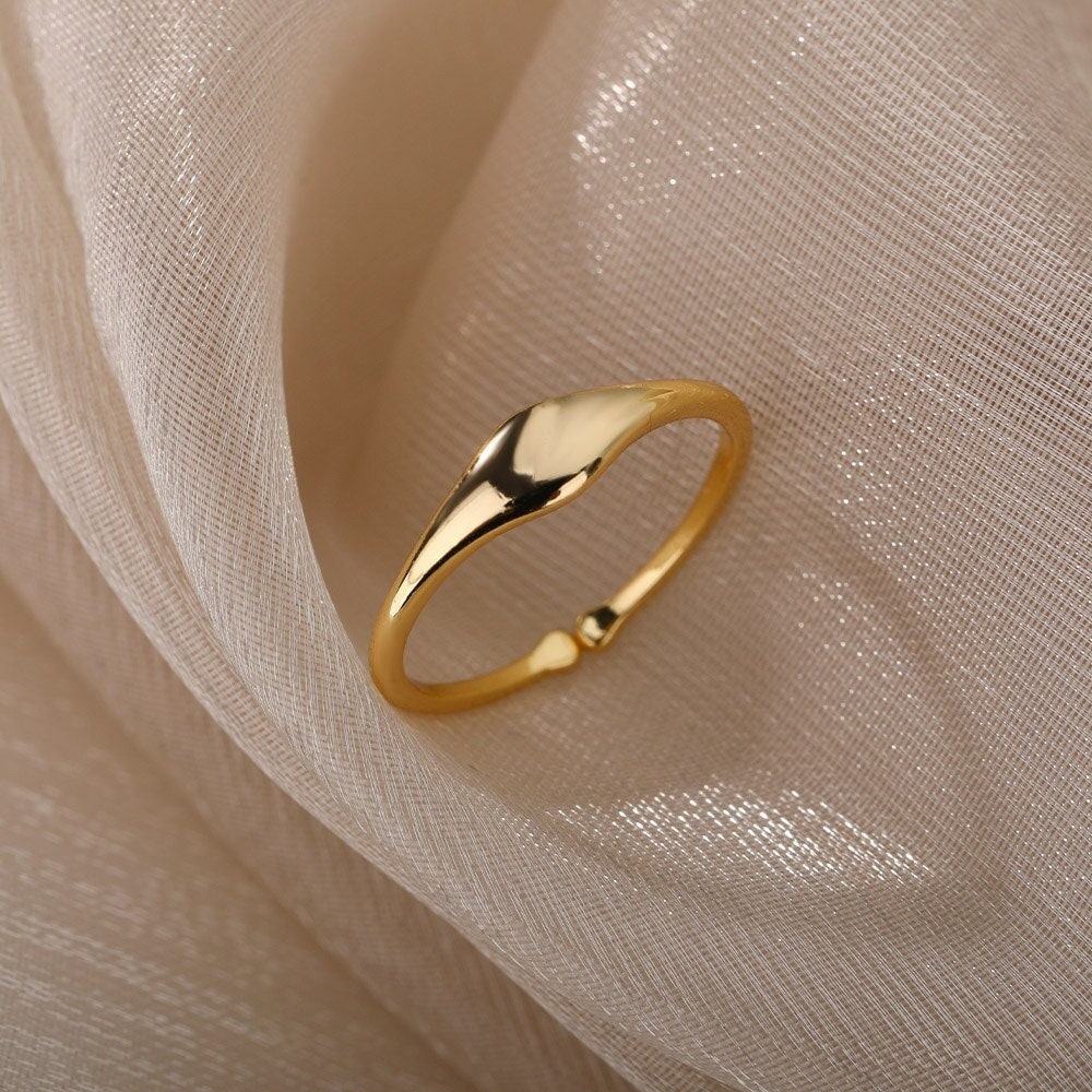 Dainty Ring, 18K Gold Dainty Ring, Minimalistic Ring, Gold Wrap Ring, Dainty Fashion Ring for Women, Gift for Her