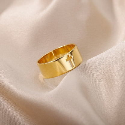 Dainty Cross Ring, 18K Gold Cross Ring, Gold Jesus Ring, Dainty Jesus Ring, Jesus Fashion Ring for Women, Gift for Her