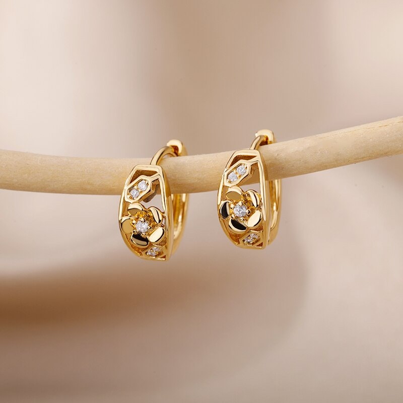 18K Gold Flower Earrings, Flower Hoop Earrings, Dainty Flower Earrings for Women, Gift for Her