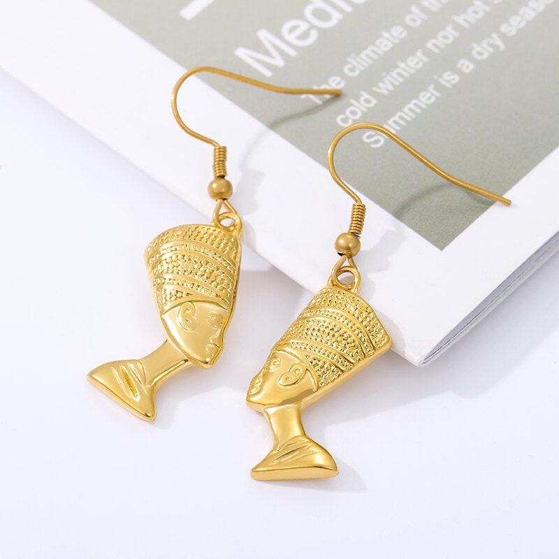 Nefertiti Drop Earrings, 18K Gold Egyptian Queen Earrings, Gold Nefertiti Earrings for Women, Gift for Her