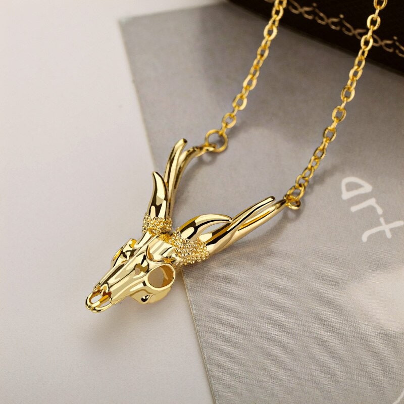 Punk Deer Skull Pendant, 18K Gold Layered Necklace, Gothic Dainty Minimalist Jewelry, Delicate