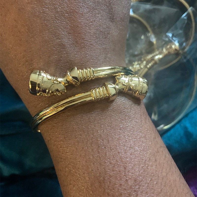 Egyptian Queen Bracelet, 18K Gold Egyptian Bangle, Nefertiti Bangle, Egyptian Bracelet for Women, Gift for Her