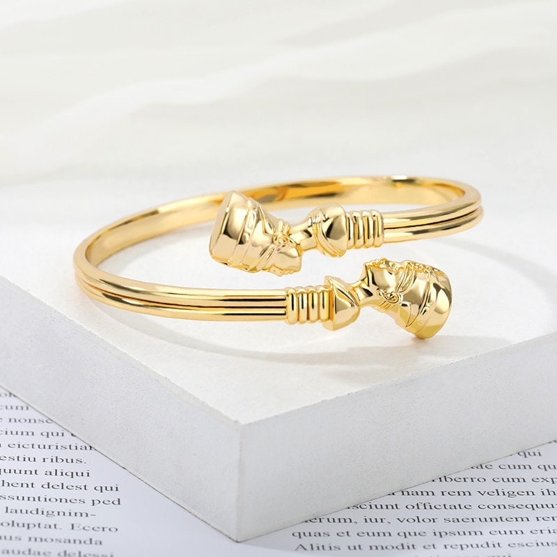 Egyptian Queen Bracelet, 18K Gold Egyptian Bangle, Nefertiti Bangle, Egyptian Bracelet for Women, Gift for Her