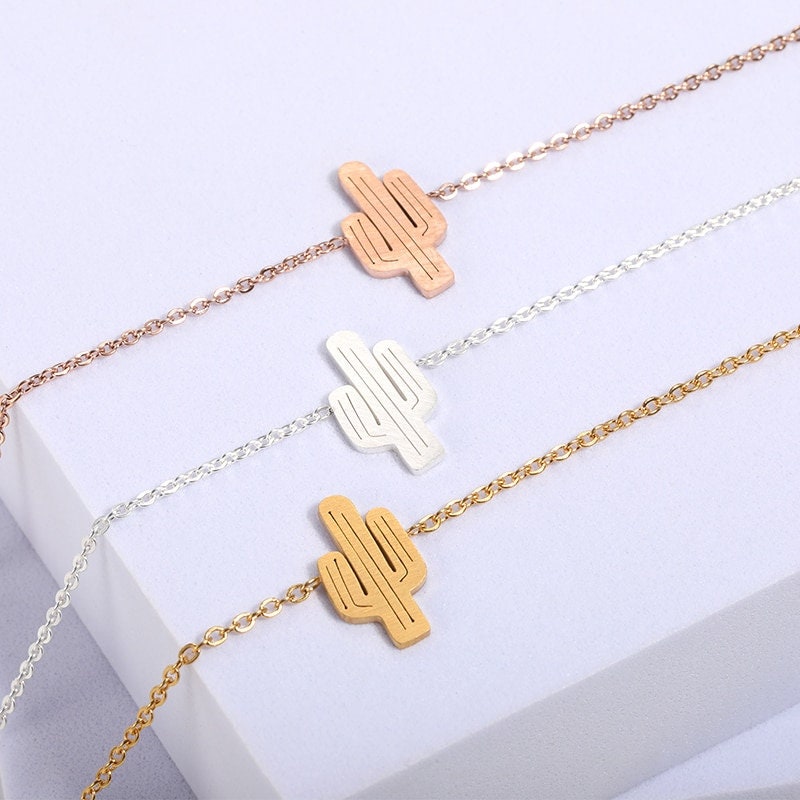 Boho Charm Cactus Desert, 18K Gold Layered Yogi Bracelet, Dainty Minimalist Jewelry, Delicate Handmade for Women, Gift for Her