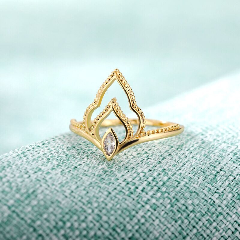 Elegant Tiara Ring, 18K Gold Tiara Ring, Gold Crown Ring, Tiara Fashion Ring for Women, Gift for Her