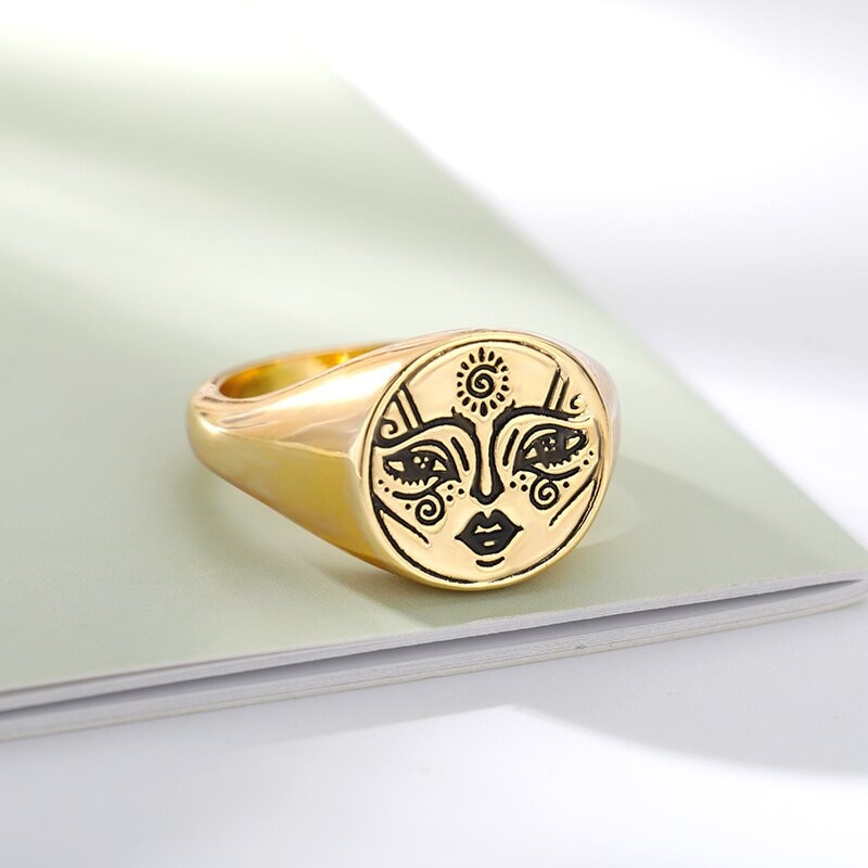 Gothic Face Ring, 18K Gold Face Ring, Gold Signet Ring, Signet Face Ring, Gothic Fashion Ring for Women, Gift for Her