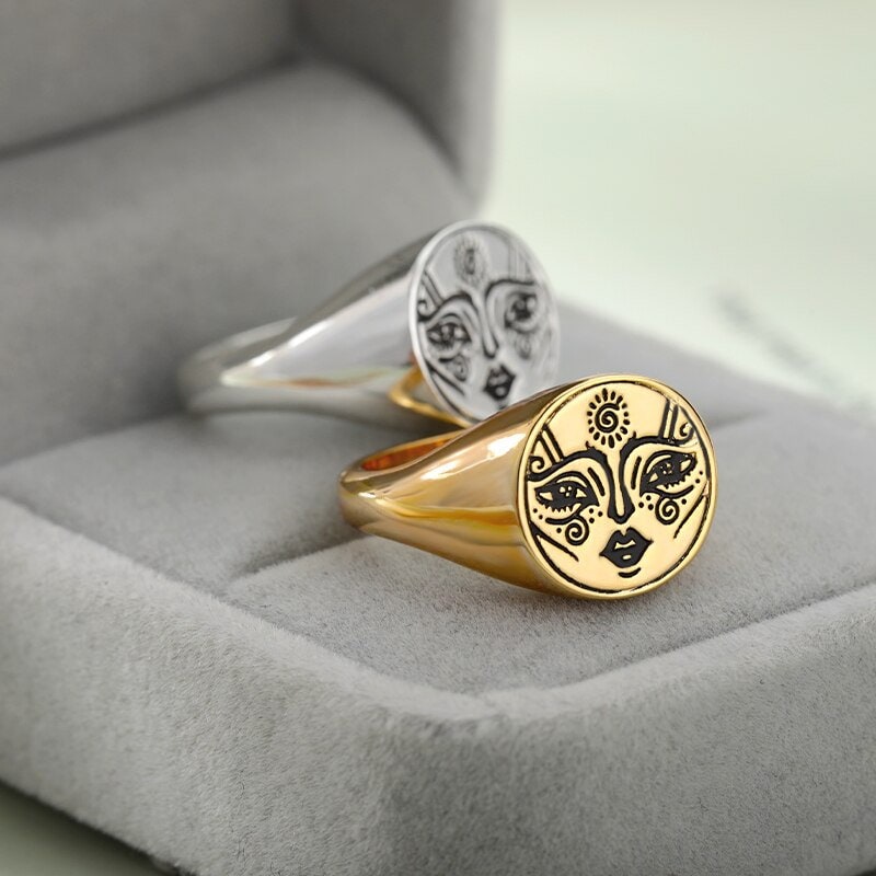 Gothic Face Ring, 18K Gold Face Ring, Gold Signet Ring, Signet Face Ring, Gothic Fashion Ring for Women, Gift for Her
