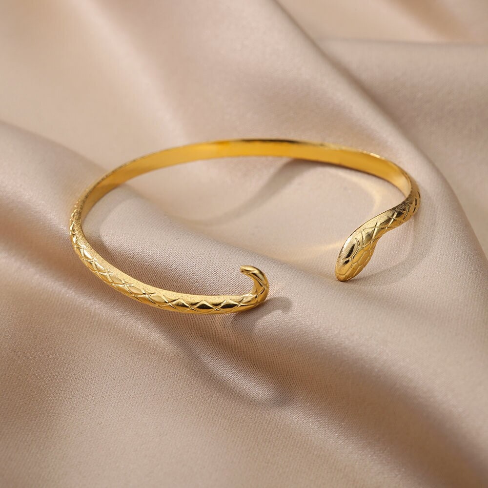 Punk Thin Snake Bangle, 18K Gold Layered Gothic Bracelet, Dainty Minimalist Jewelry, Delicate Handmade for Women, Gift for Her