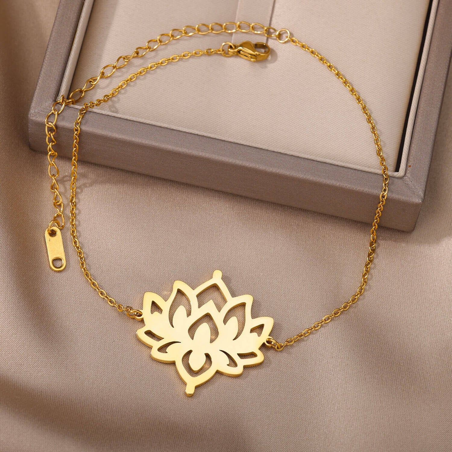 Boho Lotus Flower Buddhism, 18K Gold Layered Yogi Anklet, Dainty Minimalist Jewelry, Delicate Handmade for Women, Gift for Her