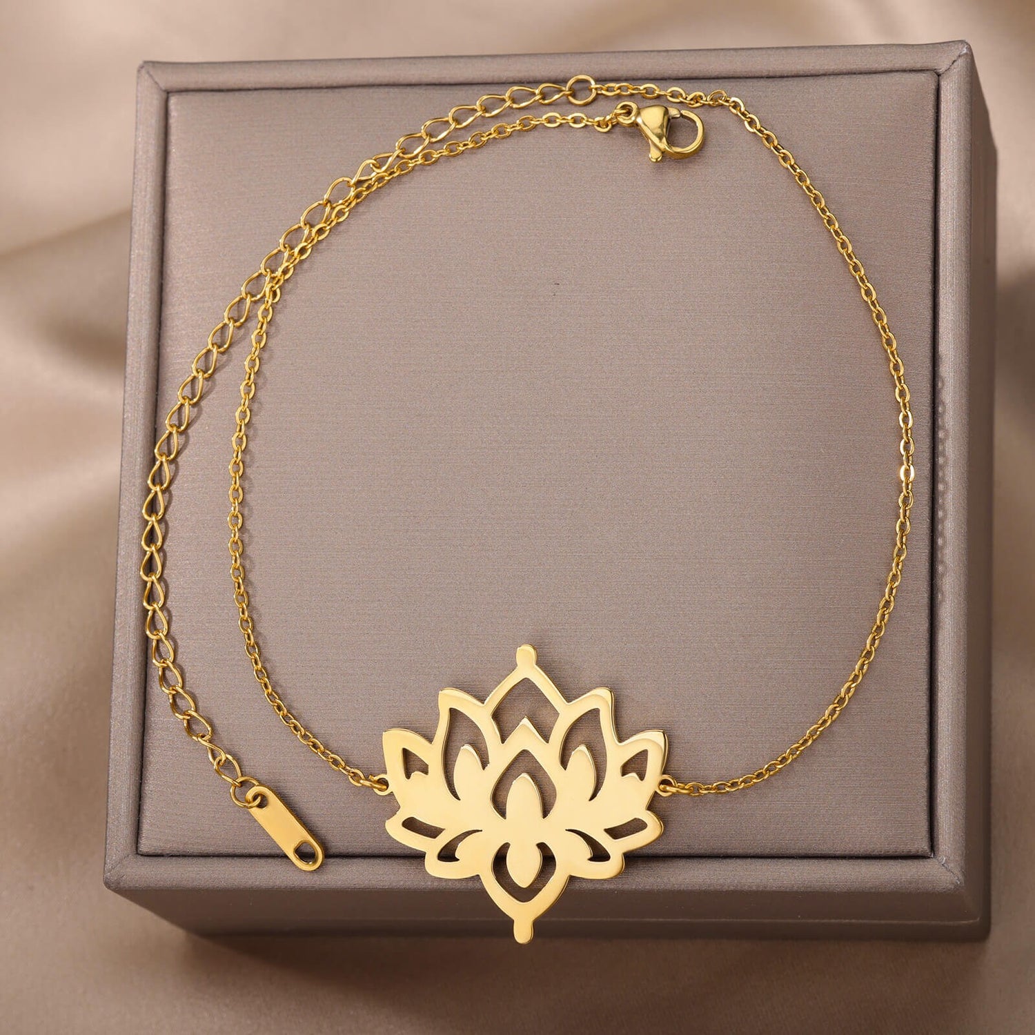 Boho Lotus Flower Buddhism, 18K Gold Layered Yogi Anklet, Dainty Minimalist Jewelry, Delicate Handmade for Women, Gift for Her