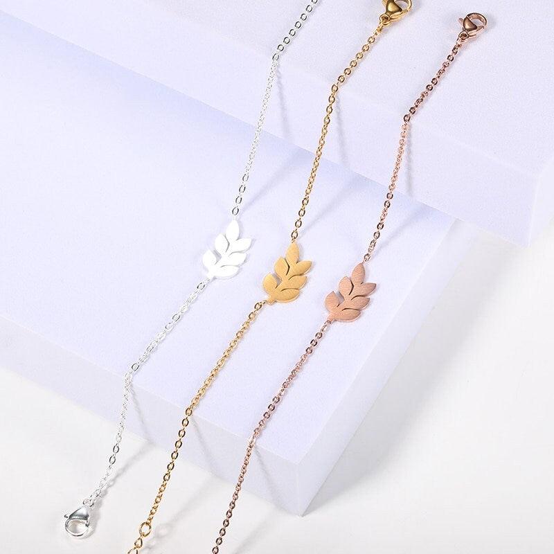 Boho Charm Bay Leaf, 18K Gold Layered Yogi Bracelet, Dainty Minimalist Jewelry, Delicate Handmade for Women, Gift for Her