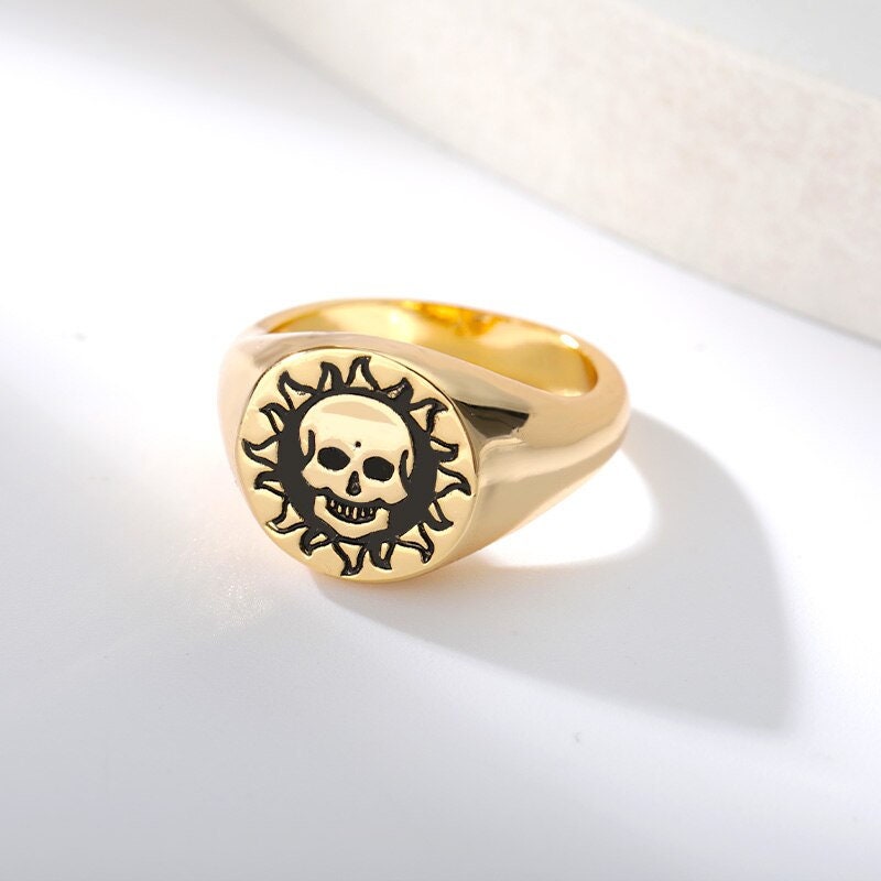 Gothic Skull Ring, Tarot Skull Ring, Death Skull Ring, 18K Gold Skull Ring, Skull Signet Ring, Gothic Fashion Ring for Women, Gift for Her