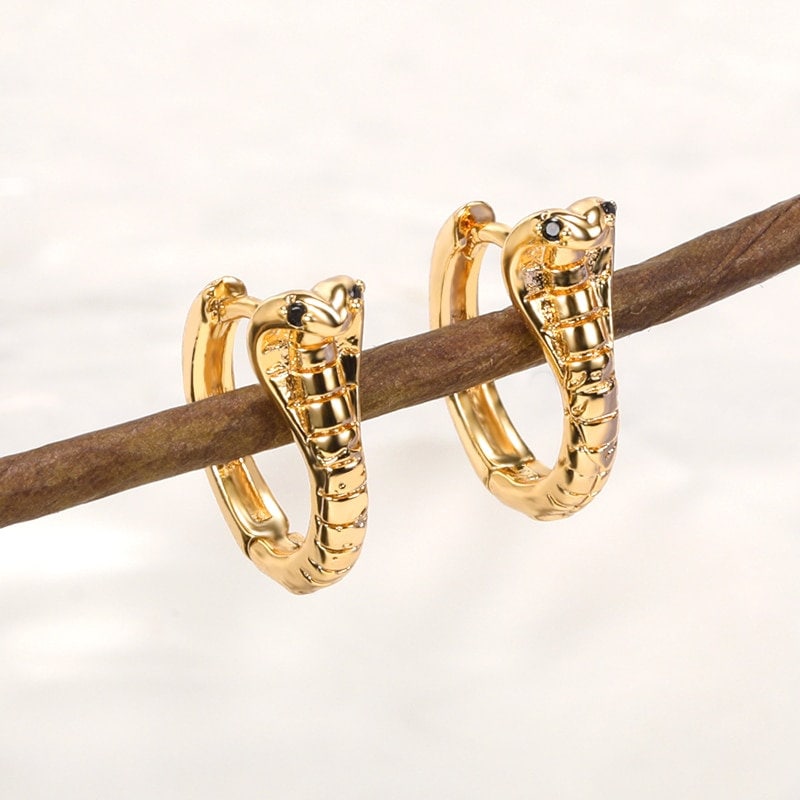 Gothic Cobra Hoop Earrings, Punk Cobra Earrings, 18K Gold Snake Earrings, Gothic Fashion Hoop Earrings for Women, Gift for Her