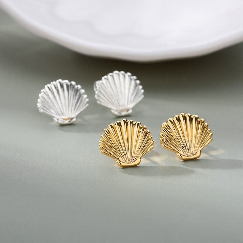 Boho Beach Shell Seashell, 18K Gold Everyday Earrings, Dainty Minimalist Jewelry, Delicate Handmade  for Women, Gift for Her
