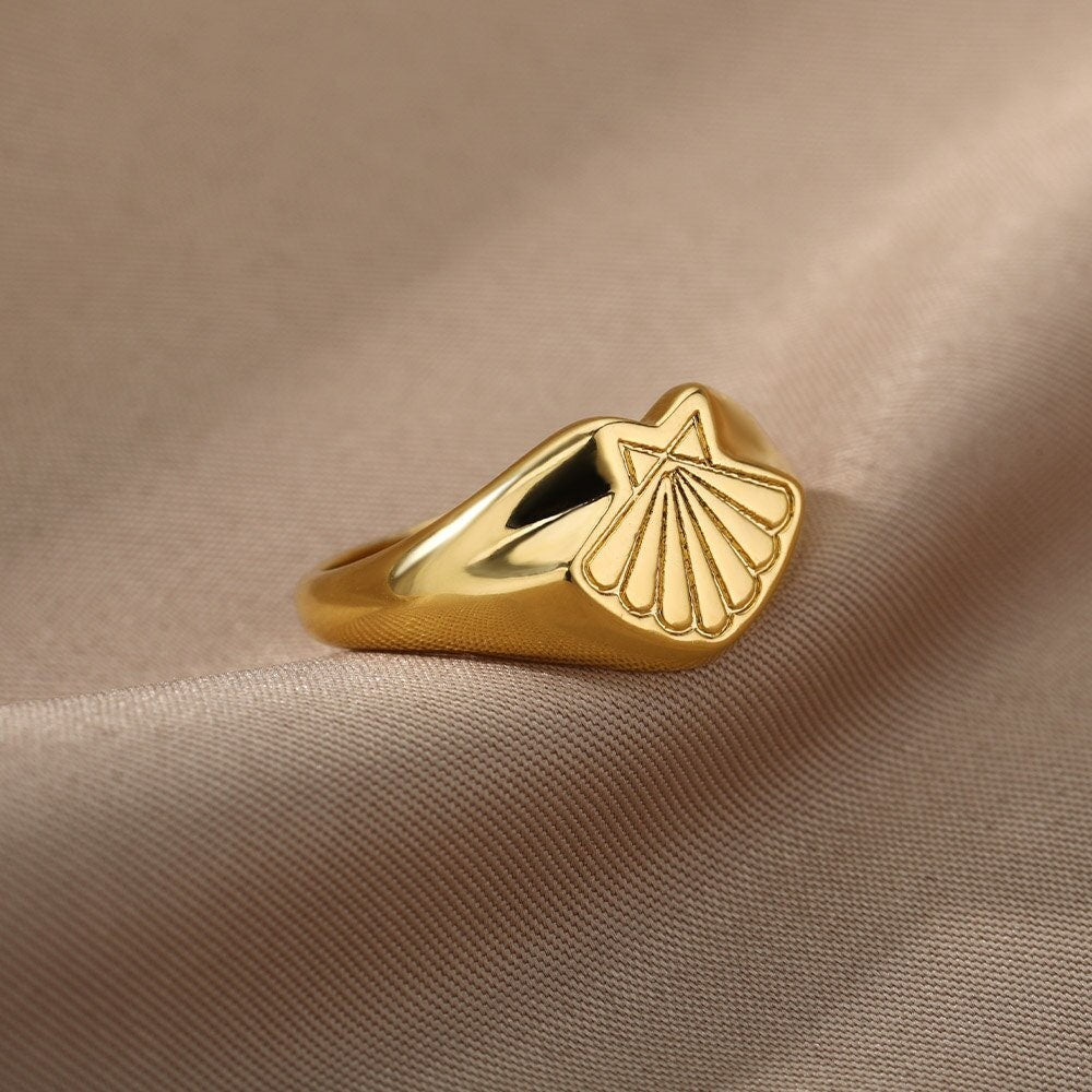 Boho Seashell Summer Beach Signet Shell, 18K Gold Yogi Stackable Ring, Dainty Minimalist Jewelry, Delicate Handmade for Women, Gift for Her