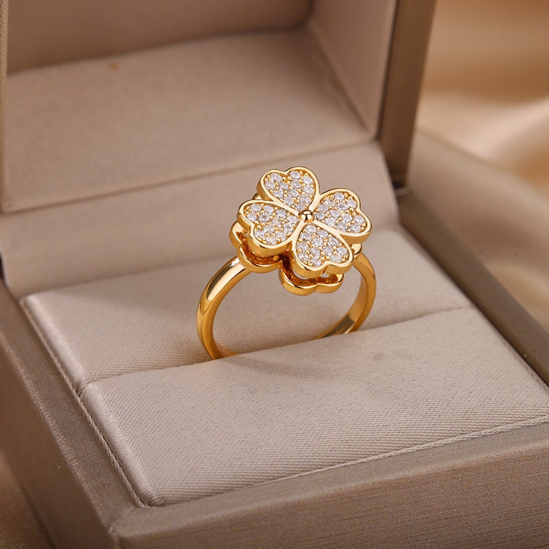 Gold Zircon Flower Spinner Ring, Flower Crystal Ring, 18K Gold Floral Ring, Dainty Minimalist Jewelry, Delicate for Women, Gift for Her
