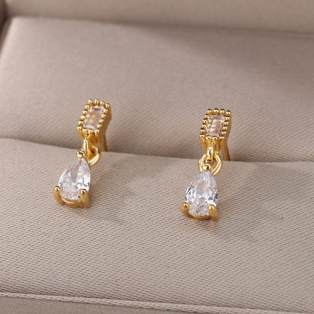 White Raindrop Earrings, Cubic Zirconia White Tear Drop Earrings, 18K Gold Earrings, Dainty Minimalist Jewelry, Gift for Her