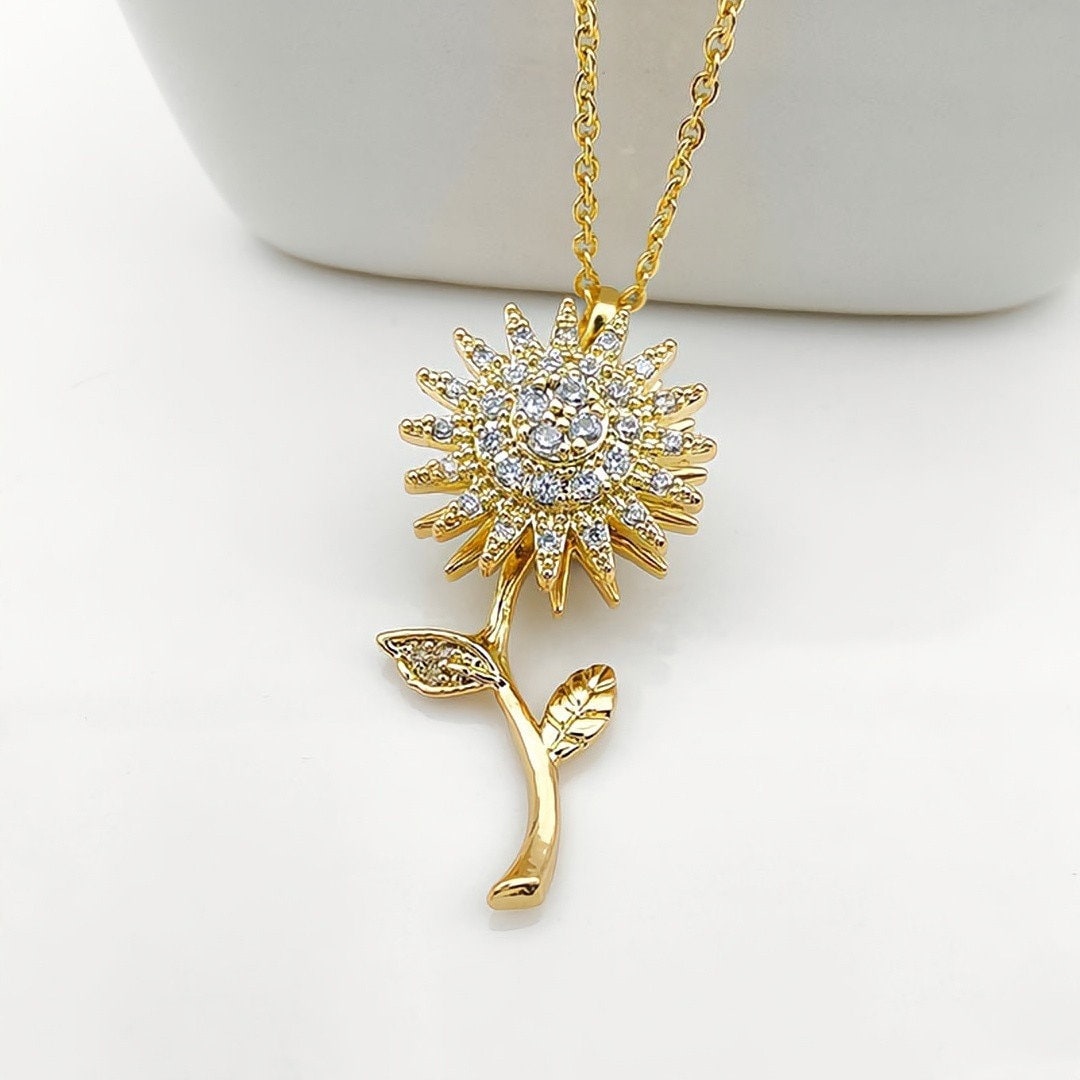 Sunflower Necklace, Gold Sunflower Pendant, 18K Gold Necklace, Dainty Minimalist Jewelry, Boho Delicate Handmade for Women, Gift for Her