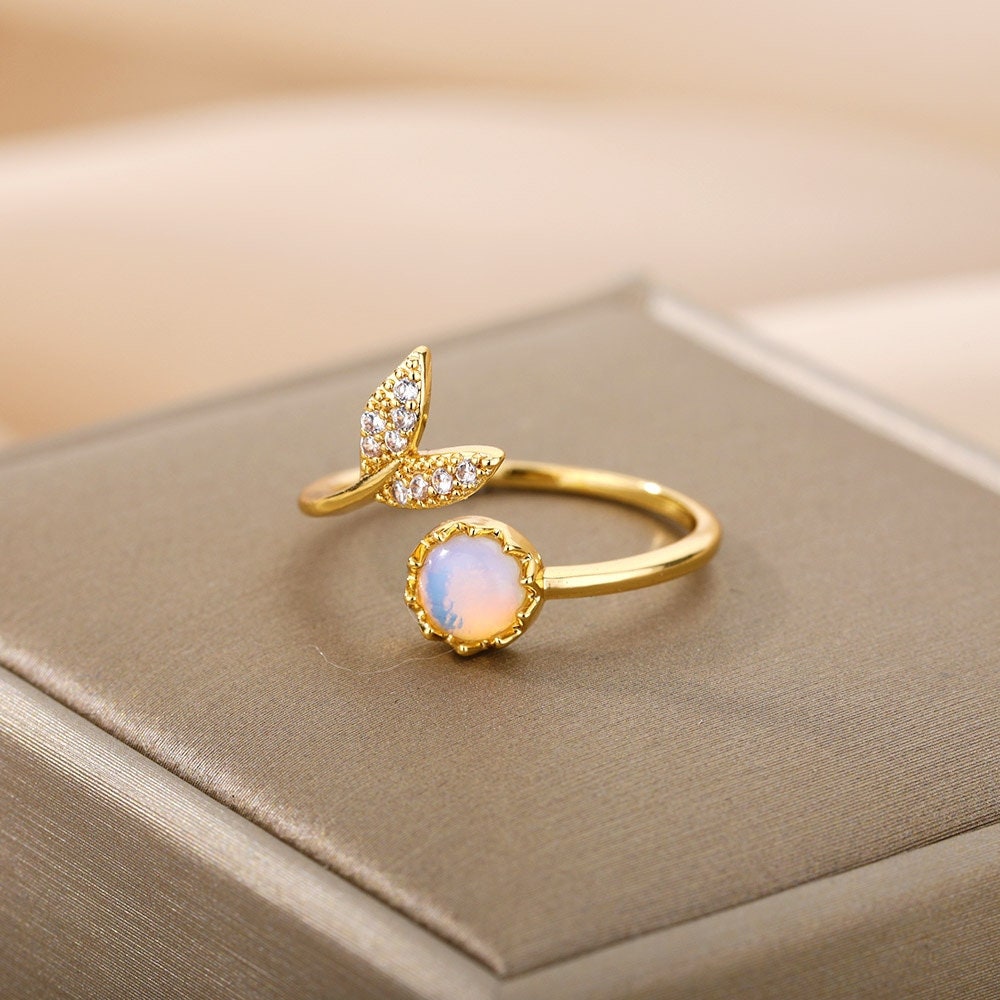 Gold Mermaid Opal Ring, Fish Tail Opal Ring, 18K Gold Stackable, Dainty Minimalist Jewelry, Boho Delicate Handmade for Women, Gift for Her