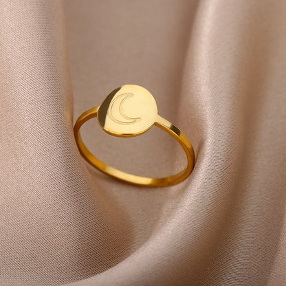 Gold Moon Ring, Dainty Engraved Moon Ring, 18K Gold Stackable Ring, Dainty Minimalist Jewelry, Delicate Handmade for Women, Gift for Her