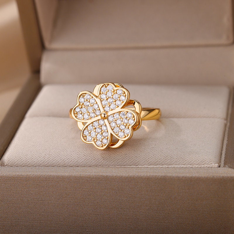 Gold Zircon Flower Spinner Ring, Flower Crystal Ring, 18K Gold Floral Ring, Dainty Minimalist Jewelry, Delicate for Women, Gift for Her