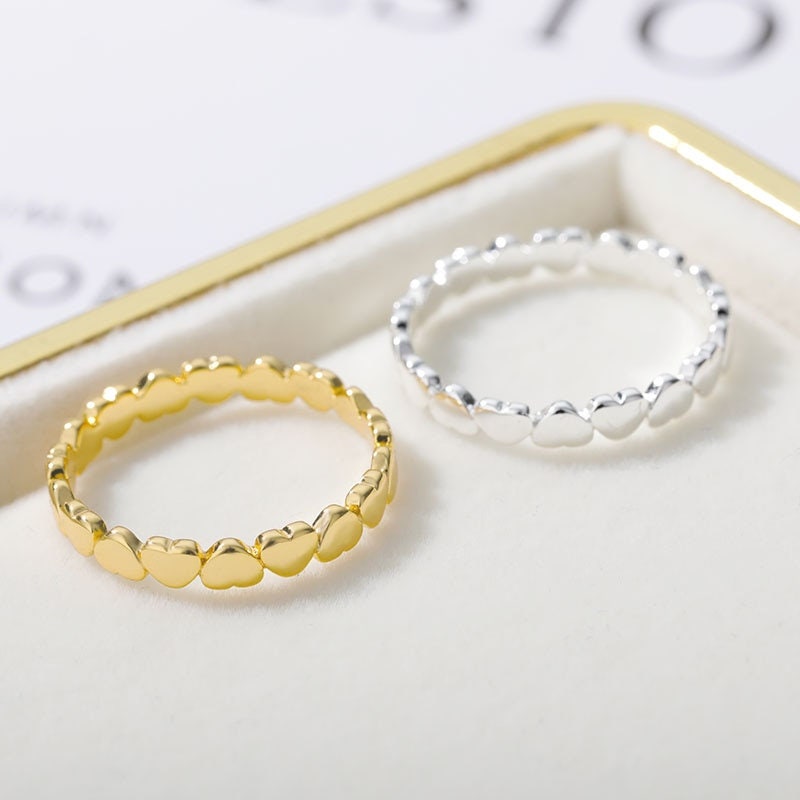 Dainty Minimalist Heart Engagement Ring, 18K Gold Heart Ring, Boho Cute Heart Band, Punk Heart Ring for Women, Gift for Her