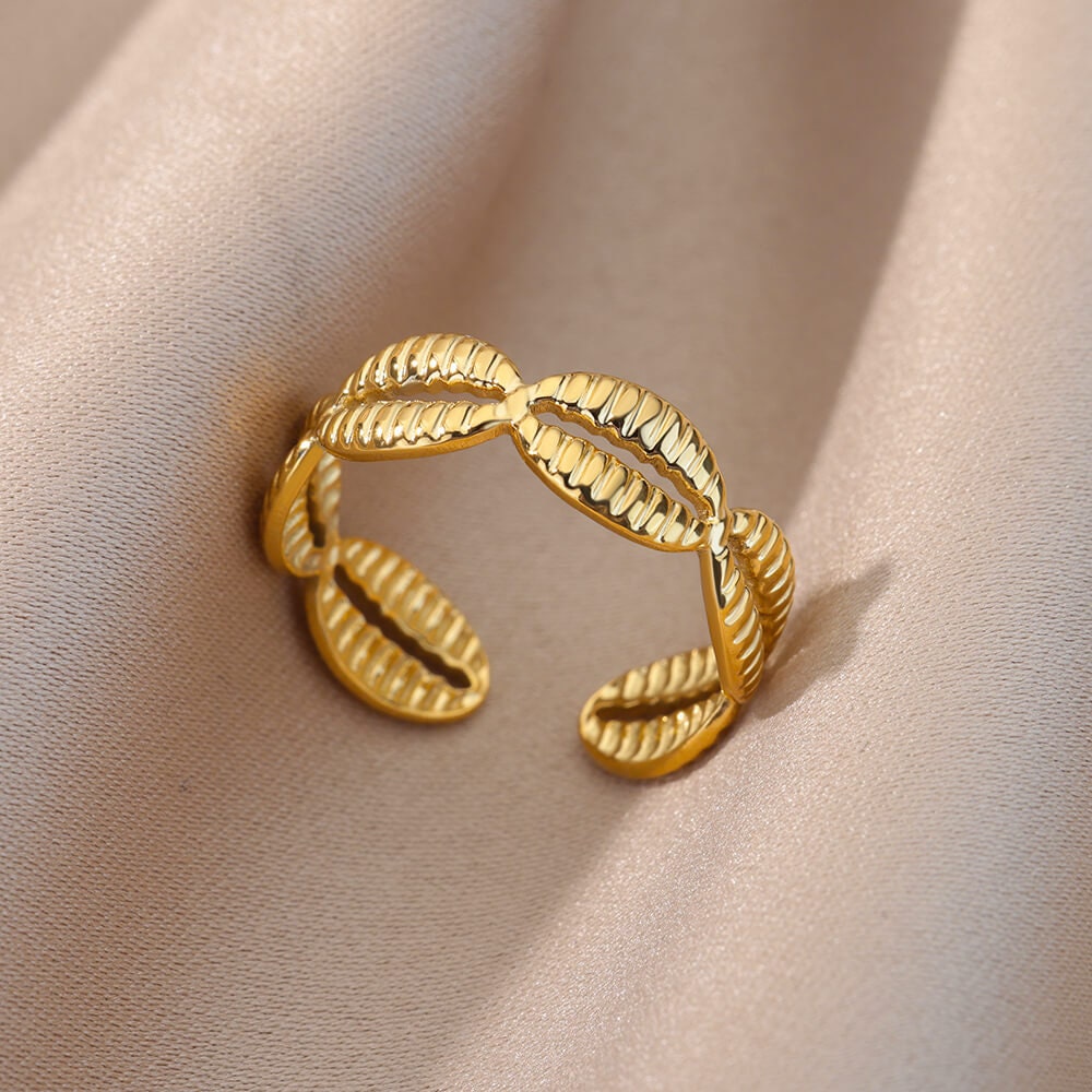 Dainty Clam Shell Ring, Gold Shell Ring, 18K Gold Shell Ring, Punk Minimalist Shell Ring for Women, Gift for Her