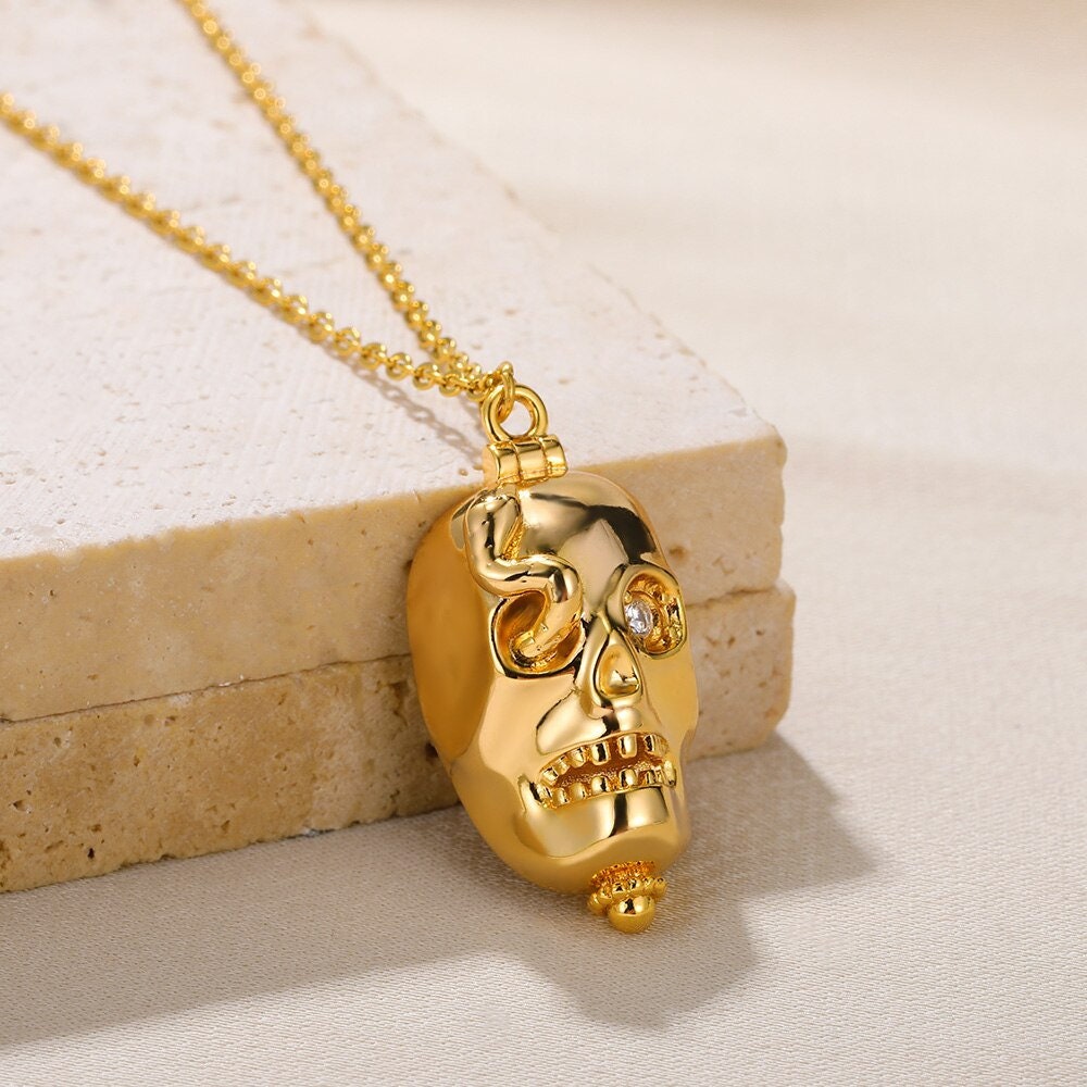 Punk Skull Pendant, Gothic Skull Pendant, Gold Skull Pendant, 18K Gold Skull Necklace, Punk Dainty Statement for Women, Gift for Her